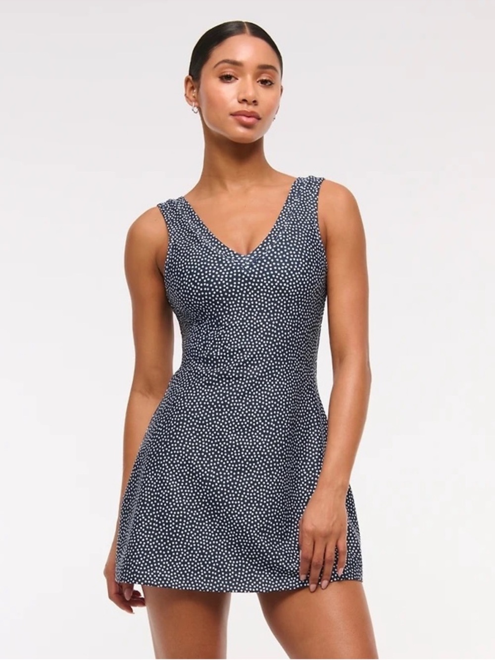 Abercrombie & Fitch
YPB sculptLUX V-Neck Mini Dress navy polka dots